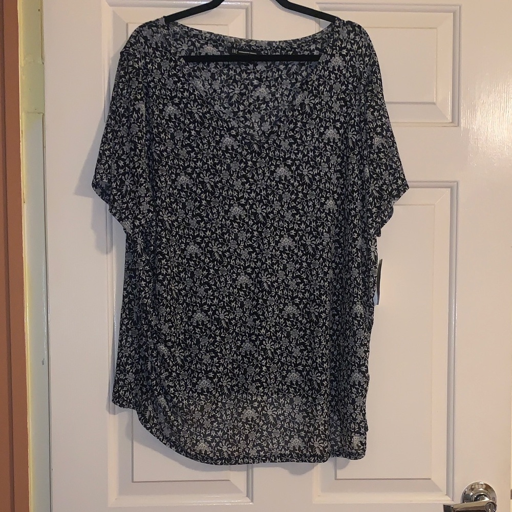 NWT INC International Concepts Black and White Floral Blouse